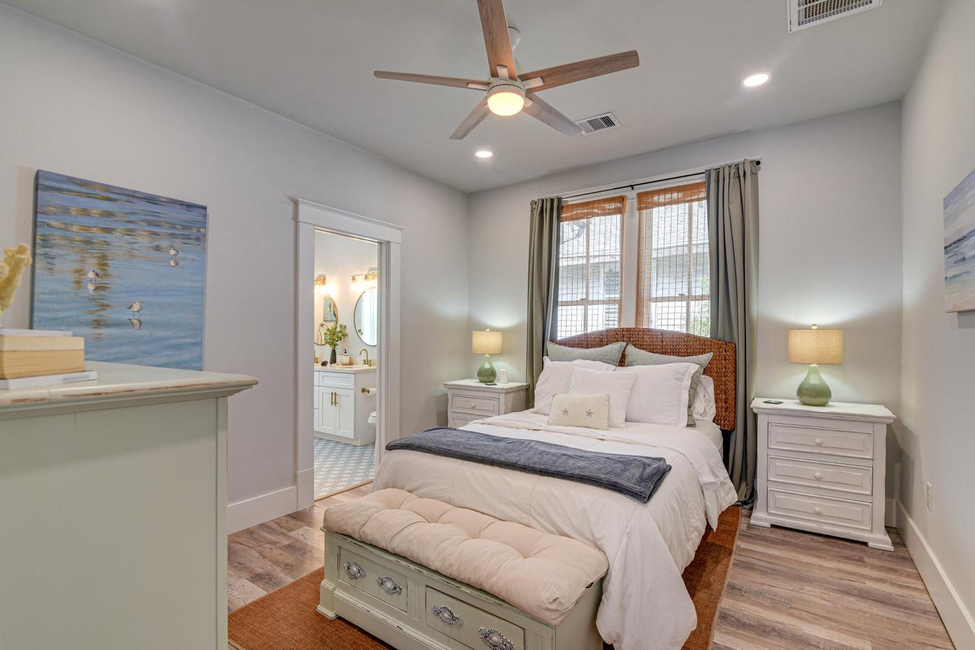 Walk To Galveston Beach Texas Home With Fenced Yard Zewnętrze zdjęcie