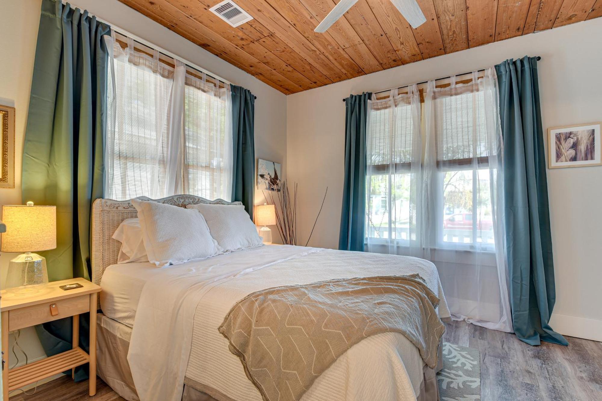 Walk To Galveston Beach Texas Home With Fenced Yard Zewnętrze zdjęcie